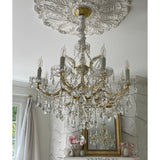 Maria Theresa 26'' Chandelier in Gold - Lifestyle View (4408-GD-CL-MWP)